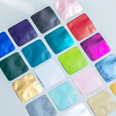Kalee Impreso a medida 3 lados Bolsa de sello de papel aluminio Bolsas de embalaje de plástico para alimentos Bolsas de goteo de café